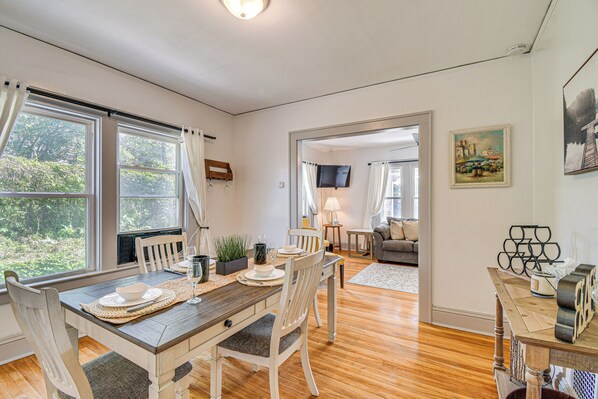 Interior - Syracuse Area Vacation Rental w/ River Views! (Phoenix)