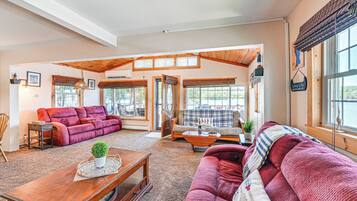 Cottage (3 Bedrooms) | Interior