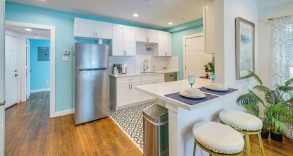 Central Houston Apartment w/ Furnished Patio!