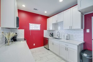 Apartment (1 Bedroom) | Interior