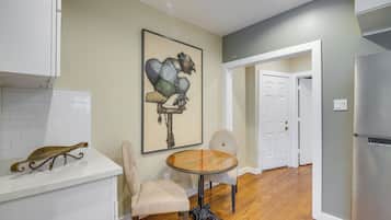 Apartment (1 Bedroom) | Interior