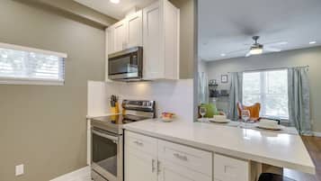 Apartment (1 Bedroom) | Interior