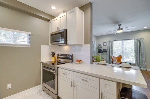 Pet-friendly Houston Apt: Walk to Midtown!