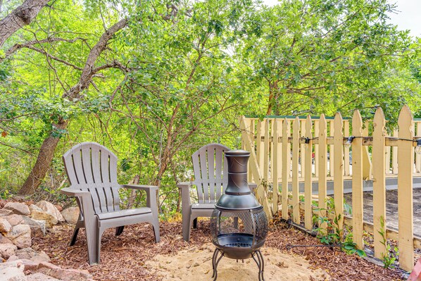 Interior - Manitou Mountain Retreat: Deck & Fire Pit! (Manitou Springs)
