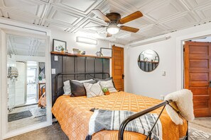 Apartment (2 Bedrooms) | Interior - Manitou Mountain Retreat: Deck & Fire Pit! (Manitou Springs)