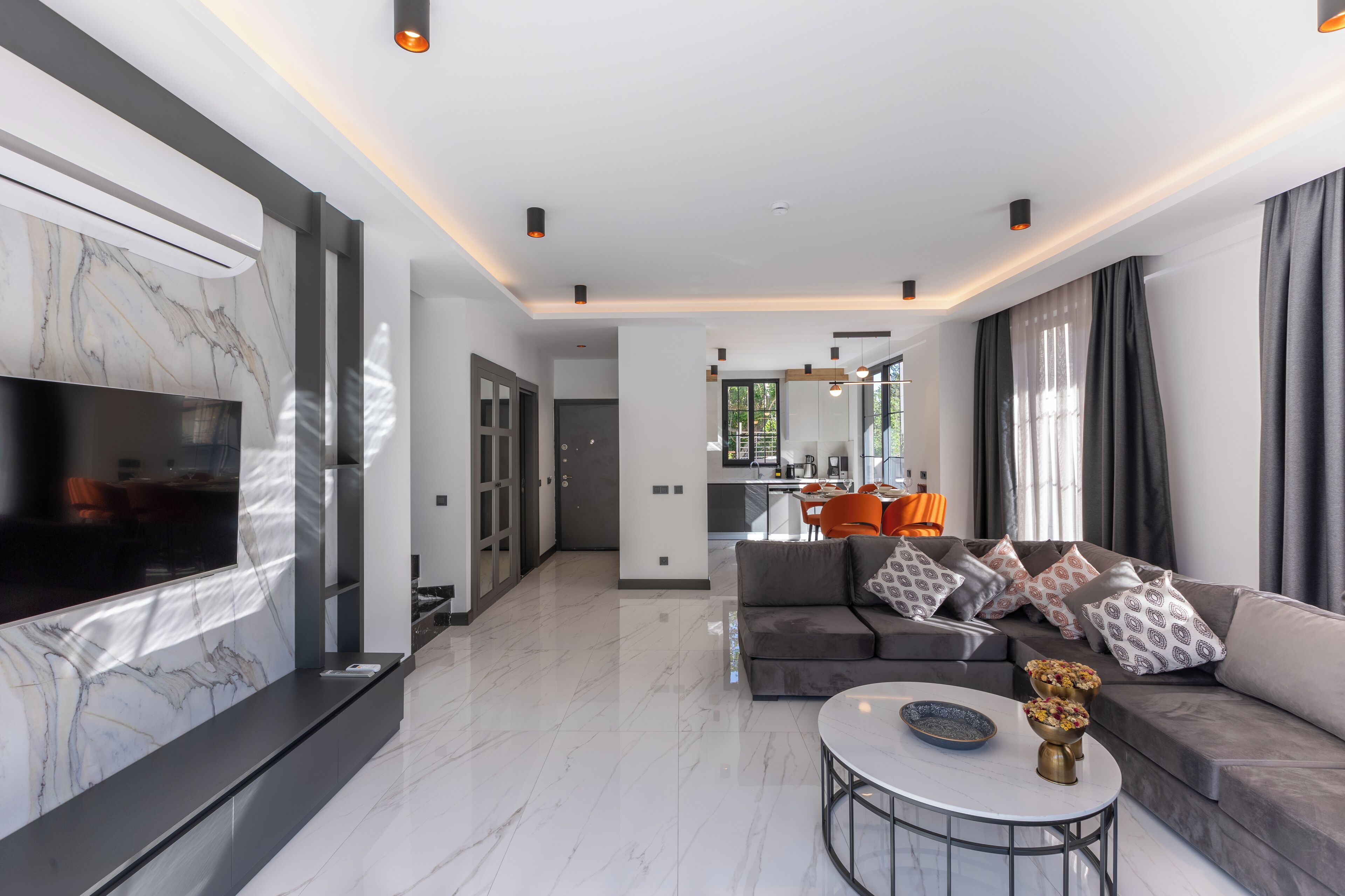 Villa | 3 bedrooms, desk, laptop workspace, blackout drapes