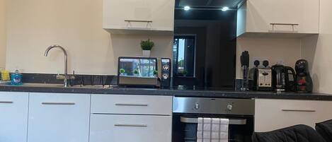 Fridge, microwave, oven, stovetop