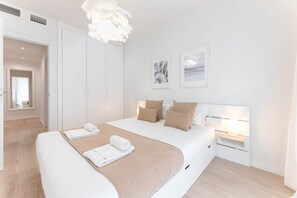 3 soverom, strykejern/-brett, wi-fi og sengetøy