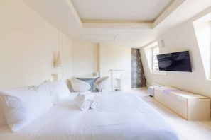 1 bedroom, iron/ironing board, WiFi, bed sheets