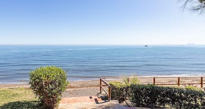 RDR340 - Perfect apartment on beach near Estepona