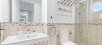 RDR340 - Perfect apartment on beach near Estepona