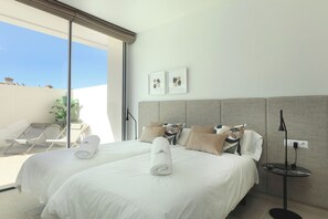 2 bedrooms, iron/ironing board, WiFi, bed sheets - In the heart of La Manga Club (Atamaría)