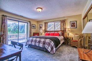 4 bedrooms, iron/ironing board, WiFi, bed sheets - Wells Fargo Station at Pine Mountain Lake (Groveland)