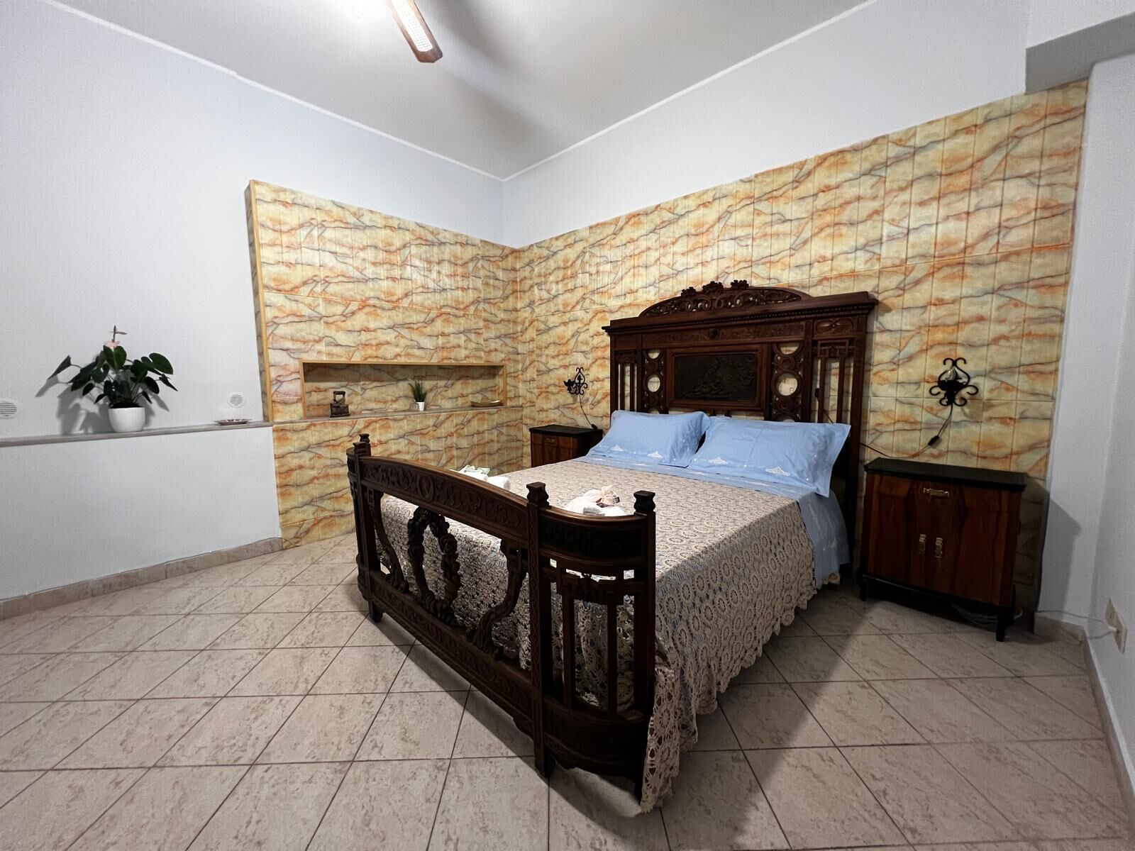 1 室のベッドルーム、WiFi、ベッドシーツ