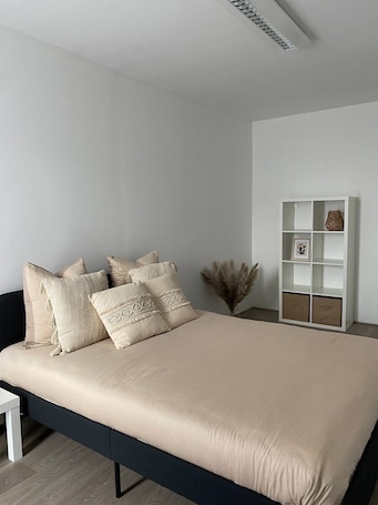 4 bedrooms, desk, iron/ironing board, travel crib. Spacious and comfortable 100m2 house with garden