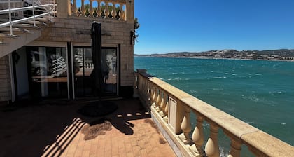 Maison a 1OO mĂštres de la plage et vue sur mer exceptionnelle