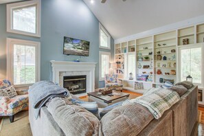 Televisión, chimenea