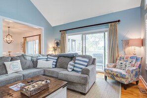 Televisión, chimenea