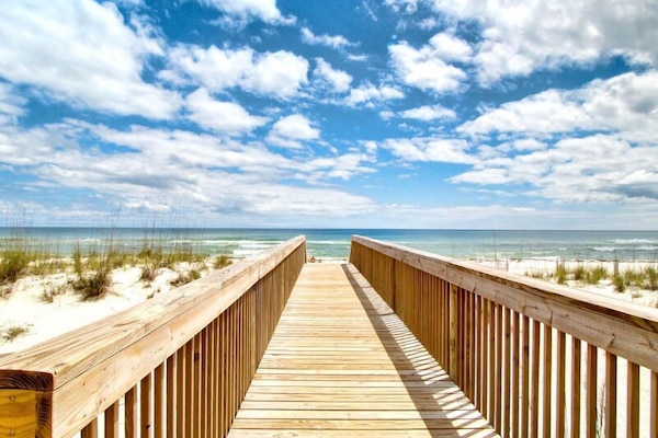 Accommodatie ligt op het strand