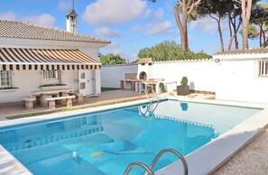 Pool - Chalet Cocle . (Chiclana de la Fra.)