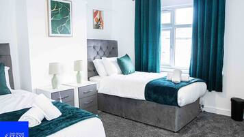 3 soverom, skrivebord, strykejern/-brett og wi-fi (inkludert)