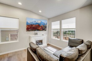 Fernseher, Kamin, Computerbildschirme