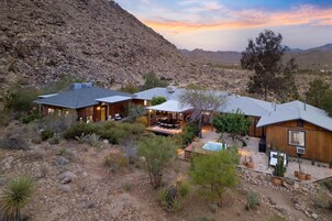 House, 4 Bedrooms | Exterior