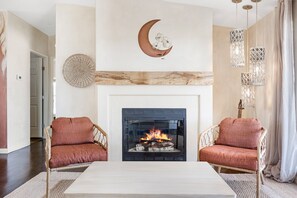 Living area - Desert Moon - Serene Desert Views & Design 3 Bedroom Home by RedAwning (Joshua Tree)