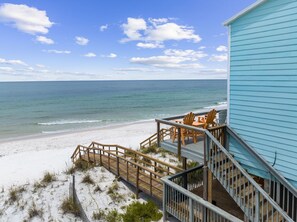 On the beach - Pet-Friendly Beachfront Condo! Gulf Views! (Port St. Joe)