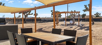 Modern Desert Escape - Fire Pit, Bbq And Design! 3 Bedroom Home by RedAwning