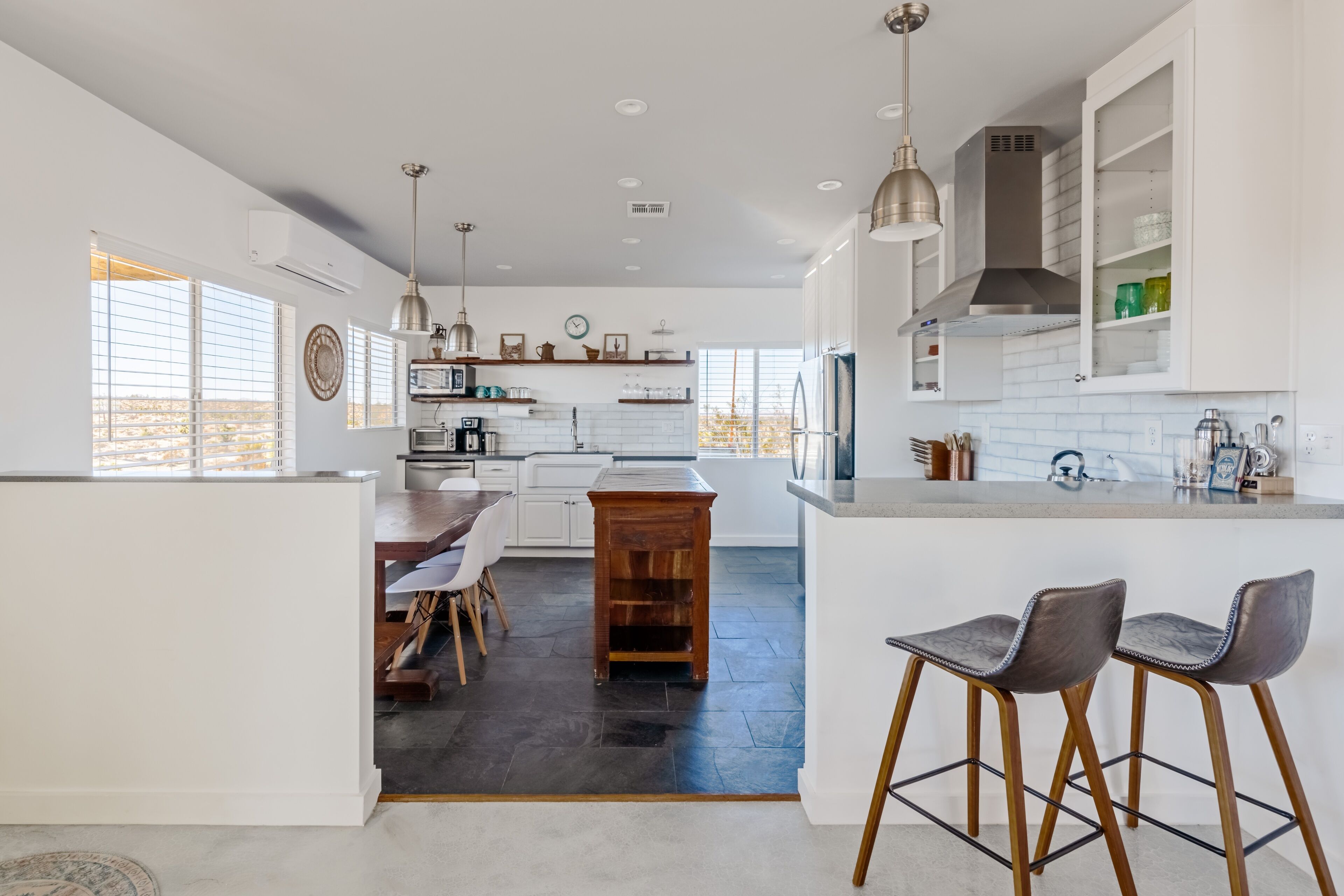 House, 2 Bedrooms | Private kitchen | Fridge, oven, coffee/tea maker, toaster