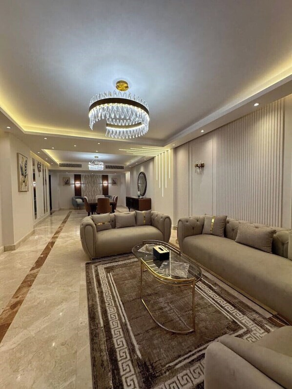 Interior - Royal 3 Bedroom Apt with Pool Near City Star Mall (Cairo Governorate, Egypt)