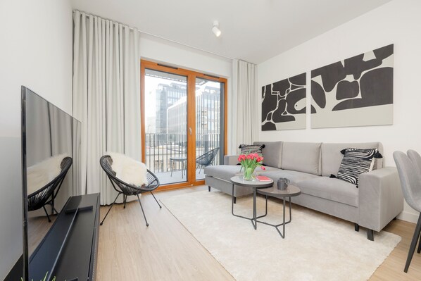 อพาร์ทเมนท์, 3 ห้องนอน, 2 ห้องน้ำ | ห้องนั่งเล่น