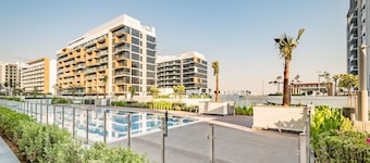 Stylish Studio in Azizi Riviera 37 Al Merkadh by Deluxe Holiday Homes