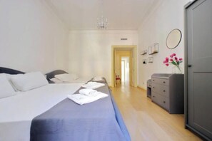 3 bedrooms, desk, iron/ironing board, free WiFi - Luxurious Retreat with Stunning Views Over the Vatican
(Roma)