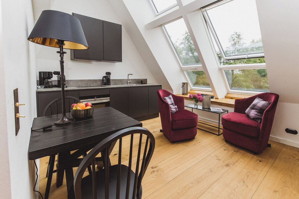 Gallery Condo, Garden View | Langsir/tirai gelap terus, seterika/papan seterika, Wi-fi percuma 