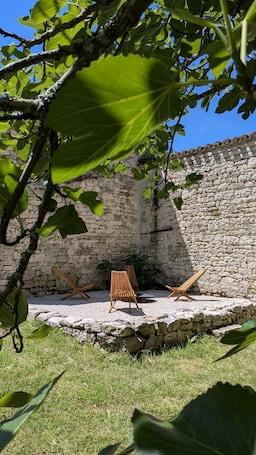 Property grounds. Le III - Loft in the countryside