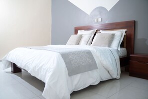 Free WiFi, bed sheets - Residence Le Progres (Douala)
