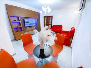 Free WiFi, bed sheets - Residence Le Progres (Douala)