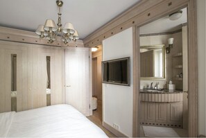 1 chambre, fer et planche à repasser, Wi-Fi, draps fournis