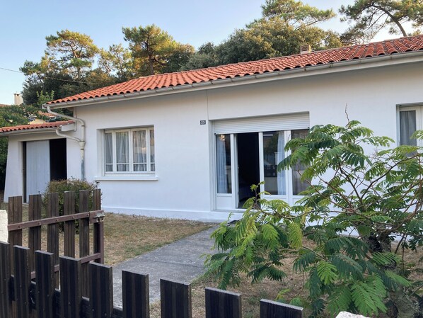 Exterior - Maison Centre Ville de Soulac, 5 mn à Pied du Centre et de la Plage (Soulac-sur-Mer)