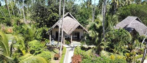 Deluxe Double Room, Balcony, Garden View