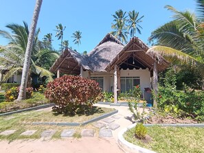 Deluxe Double Room, Balcony, Garden View