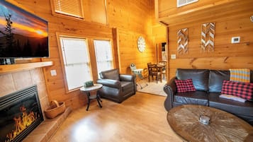 Televisión y chimenea