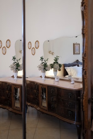 Deluxe-huoneisto | 1 makuuhuone, kannettavalle tietokoneelle sopiva työtila, pimennysverhot
