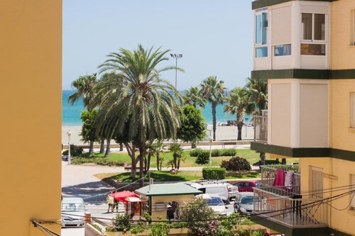Fabulous apartment 50m from the beach in the cente