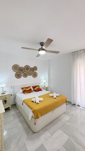 2 bedrooms, iron/ironing board, WiFi, bed sheets