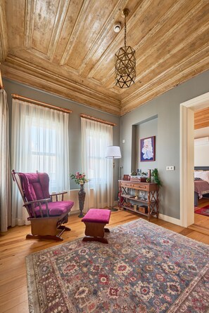 Interior - Nostalgic & Comfortable Historical Home! (Istanbul)