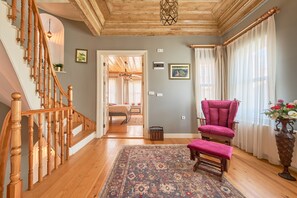 Interior - Nostalgic & Comfortable Historical Home! (Istanbul)