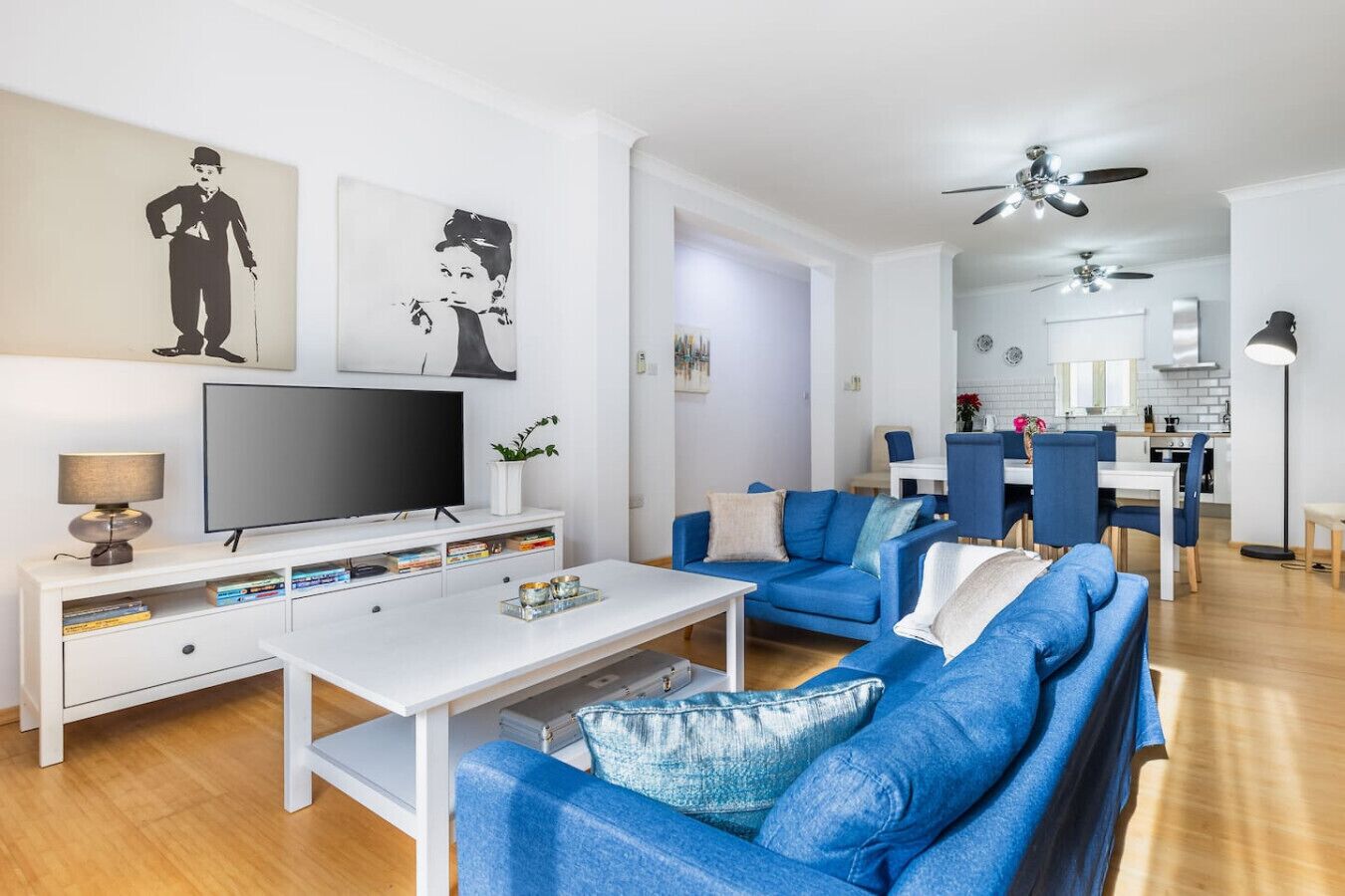 Smart TV, books